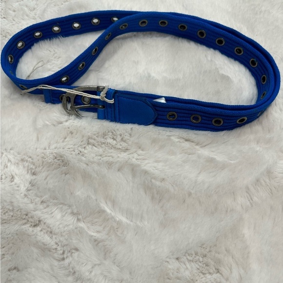 Free People
Avril Grommet Leather Woven Extra-Long Belt in Cobalt Blue M/ L - Picture 6 of 9